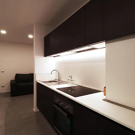 Hosting Studio - 2 * Sondrio